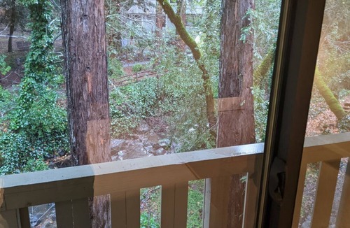 Santa Rosa House | Cozy Woodland Escape, Hot Tub, Redwood + Water Views, mins from spas in Napa