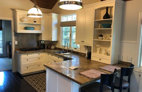 San Carlos House | Creekside Casita walking distance to downtown San Carlos