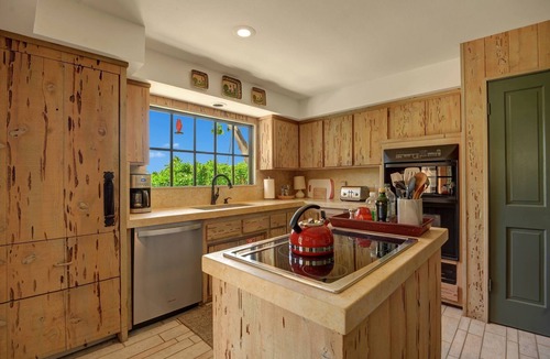 The Mesa House | Crestview Heights in The Mesa