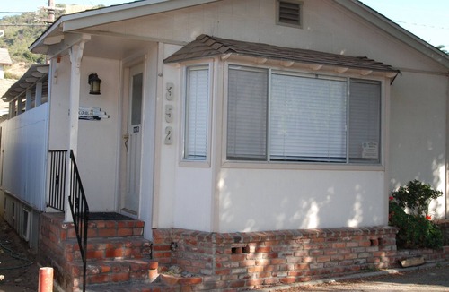 Avalon House | Cute Cottage ; Single Story Detached Home. 3br/2 ba