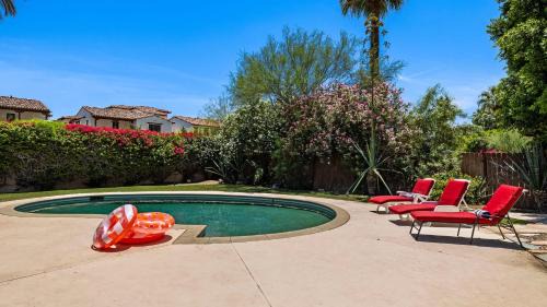 Historic Tennis Club House | Dandelion by AvantStay Pool 0.2mi to Downtown