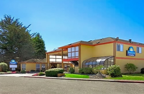 Pacific Hotel | Days Inn & Suites by Wyndham Arcata