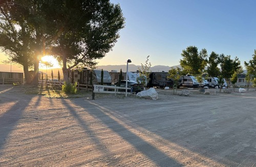 Olancha RV Rental | Death Valley RV Rest Spot#7 in the Eastern Sierras