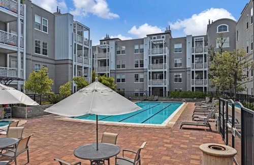 Santa Clara Condo | Deluxe Apt near Levi's Stadium near Restaurant, Safeway, Great America Amusement