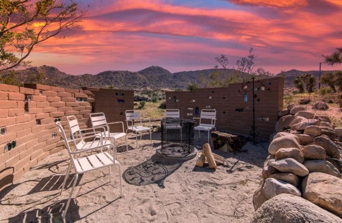 Joshua Tree Highlands House | Desert Lily - Quiet Compound 5Min to National Park Pool and Spa on 5 Acres