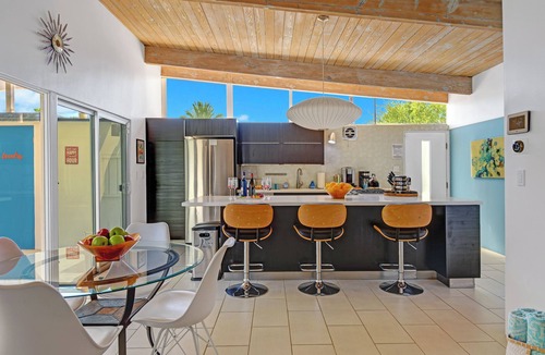 Racquet Club Estates House | Desert Martini: Mid Century Modern Krisel, Pool/SPA, 5 Min to Downtown