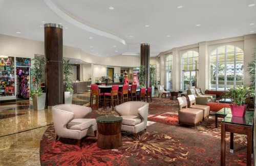 Anaheim Resort Hotel | Desert Palms Hotel & Suites Anaheim Resort