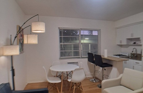 Surfside Apartment | Designed with comfort and relaxation a priority - steps to beach - charming stay