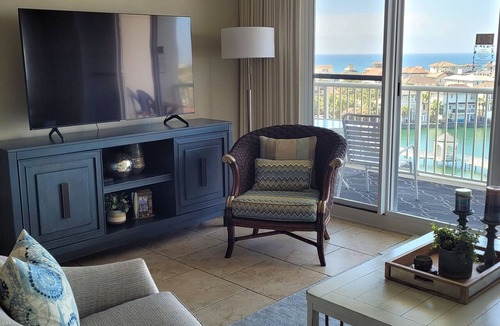 Destin Condo | DESTIN SUNSET PARADISE! 3BR/2BA - 7th Fl - Gulf, Harbor & Lake View - LOCATION!