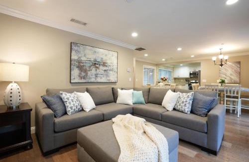 Anaheim Resort House | Destination #29