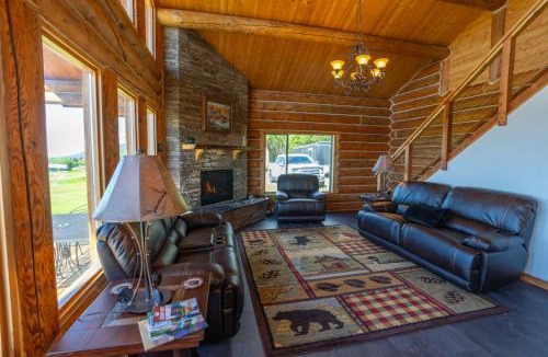 Fritz Creek House | Destination Alaska Lodging Unit #1