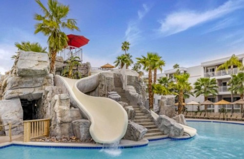Canyon Corridor Apartment | Diamond - Palm Canyon Resort - 2BD