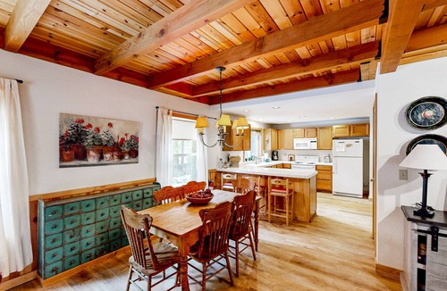Tahoe Pines House | Dog-friendly forest cabin with deck & fireplace, blocks to Lake Tahoe/trails