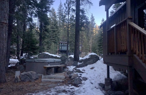 Donner Lake Woods Cabin | Donner Creekside Cabin