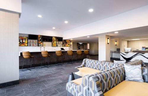 Livermore Hotel | DoubleTree by Hilton Livermore, CA