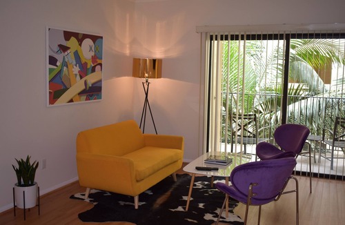 Chinatown Apartment | Downtown LA Dodger Stadium double queen suite