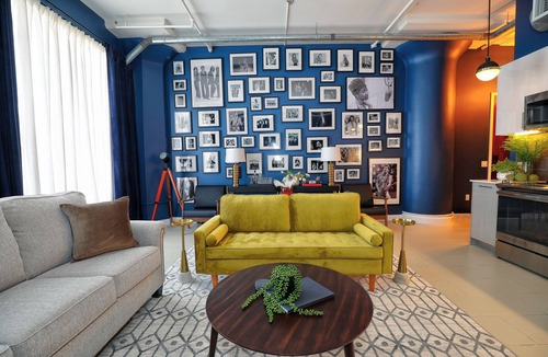 Historic Core Condo | Downtown LA Loft w/Rock & Roll Vibe, Rooftop Pool + Free Parking