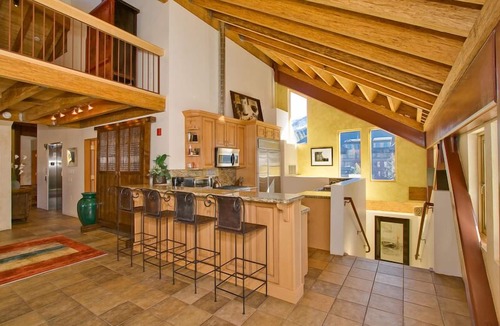 South Lake Tahoe Condo | Downtown Penthouse – Luxury Living with Hot Tub, Steps from Heavenly Village!