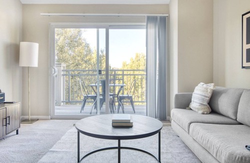 Morse Park Apartment | Dreamy Sunnyvale 2BR w/ W/D, Pool & Gym, walk to Google, by Blueground
