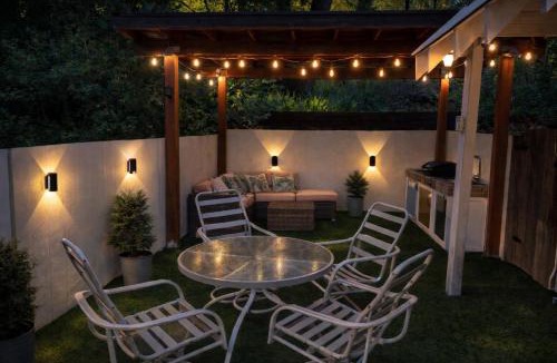 Dunsmuir House | Dunsmuir Getaway