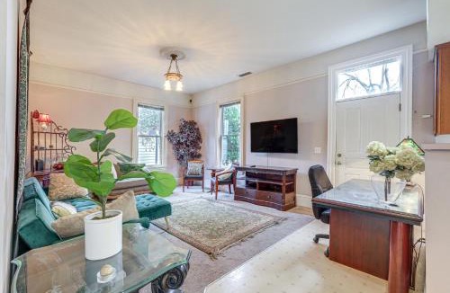 Alkali Flat House | Eclectic Sacramento Home about Half Mi to Downtown!