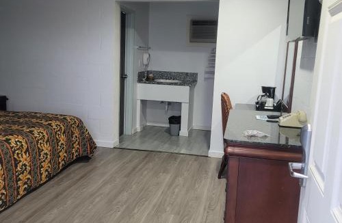 Corning Hotel | Economy inn