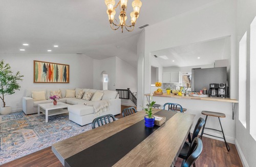 Southwestern Sacramento House | Elegant Retreat for 10 Hot Tub Games Mini Golf Stylish & Serene Getaway
