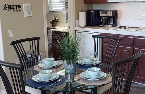 Turlock Apartment | Elegant Studio Apt. House Near Emanuel Hospital