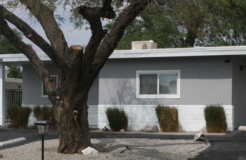 Desert Hot Springs House | Elegant Three Bedroom Duplex Sleeps Six