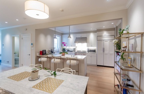Marina District House | Elevate Your San Francisco Experience: Luxe Living with Panoramic Pacific Views