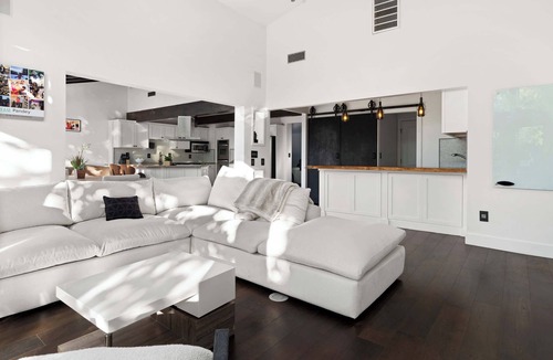 Saratoga House | Enjoy Sunny Poolside Living, California Style