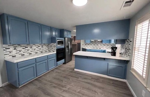 Modesto House | Entire 3 BR & 2 BA house for business and family