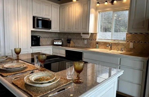 Clear Lake House | Entire Lake Front home on Beautiful Clearlake with Private Dock! See Pics!