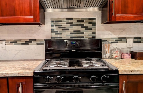 Daly City House | Entire Private 2nd Floor - 6 family members enjoying home! Free 1 car parking
