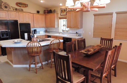 Whitehawk House | Escape to your Whitehawk Ranch retreat - 2 cozy bedrooms await