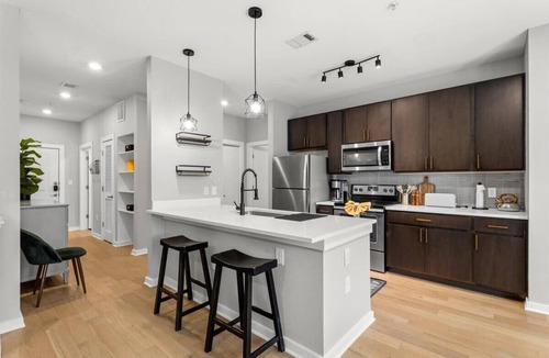 South Lamar Condo | Exceptional 2BR in Prime Location Top Amenities