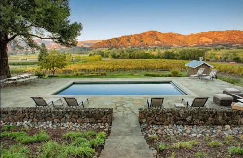 Healdsburg House | Exclusive Wine Country Estate - The Haven