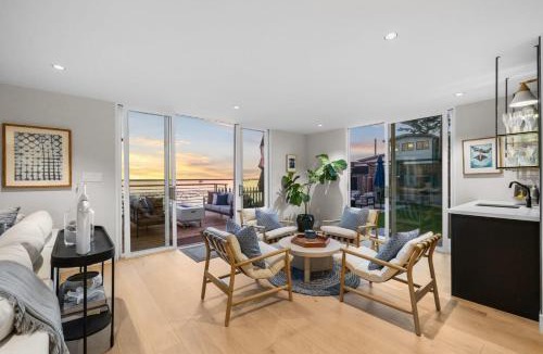 El Granada House | Experience the Pinnacle of Coastal Living at Harbour House