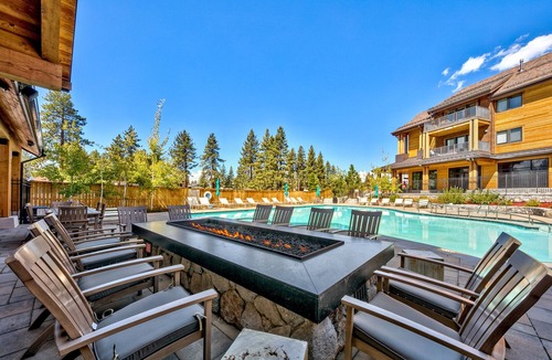Lakeside Park Condo | Exquisite Stateline Resort, Hot Tub Zalanta #222