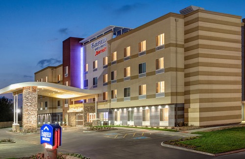 Hollister Hotel | Fairfield Inn & Suites by Marriott Hollister
