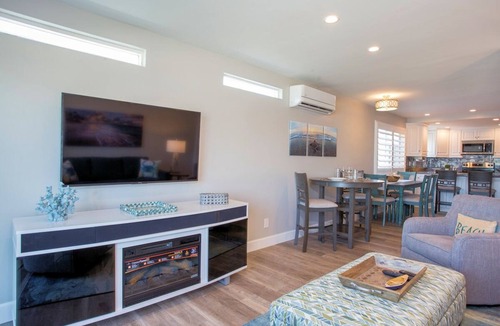 Central Mission Beach House | FALLing for Taylor'sTownhome ON THE BAY+ac+parking
