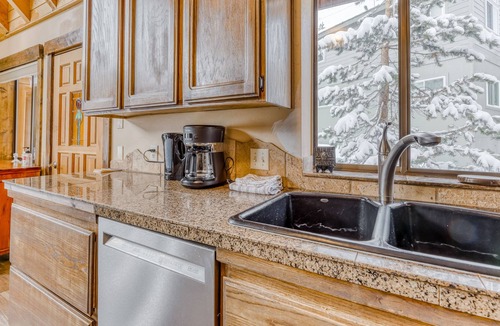 Serene Lakes House | Family-Friendly Home w/Private Washer/Dryer, Free WiFi, Gas Stoves - Near Skiing