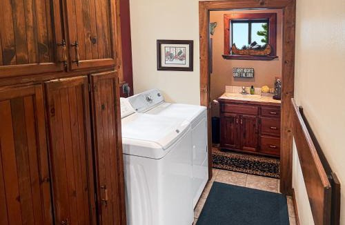Graeagle House | Family Haven in Graeagle CA w/King Bed Suite