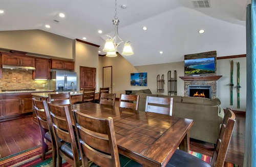 Tahoe Meadows Condo | Fireplace, Near Heavenly Gondola, Shops & Dining