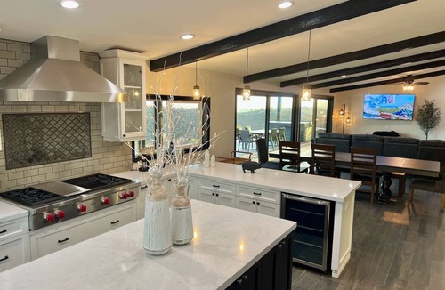 Temecula House | Five bedroom hilltop view home with spa and three fire pits