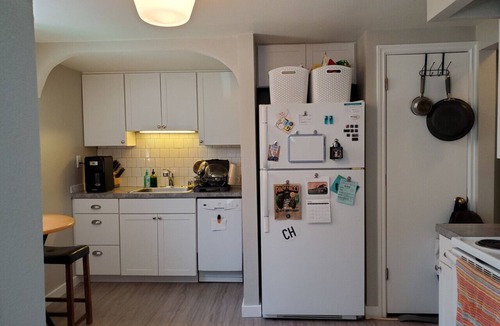 Western Addition Apartment | Four Bedrooms near UW Cap Hill and Arboretum