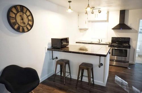 West Village House | Fox Den- Pet Friendly Suite In Shaver Lake