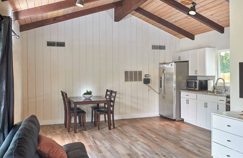 Raisin Apartment | Fresno Studio - A/C & Heating, Wi-Fi, Washer & Dryer