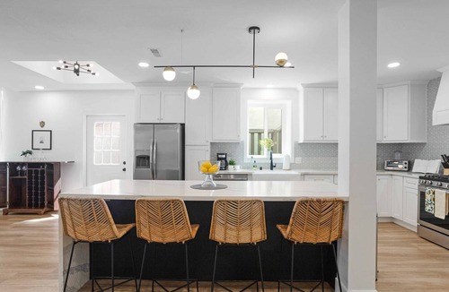 Sunland-Tujunga House | Fully Remodeled Luxury Home - Clear Mountain Views