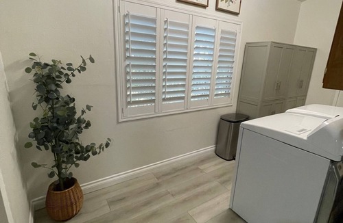Central San Pedro House | GATED 3 BED, 2 BATH HOME WITH PARKING AND LAUNDRY!